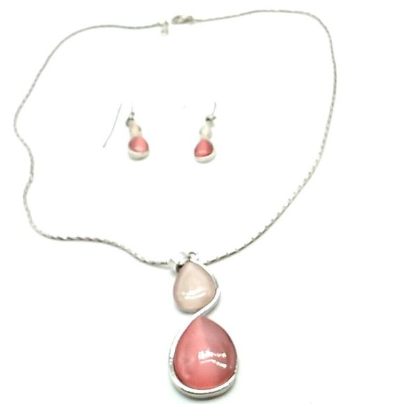 Infinity Pendant Simulated Gemstone Necklace & Earring Set Faux gemstone jewelry - Picture 10 of 15